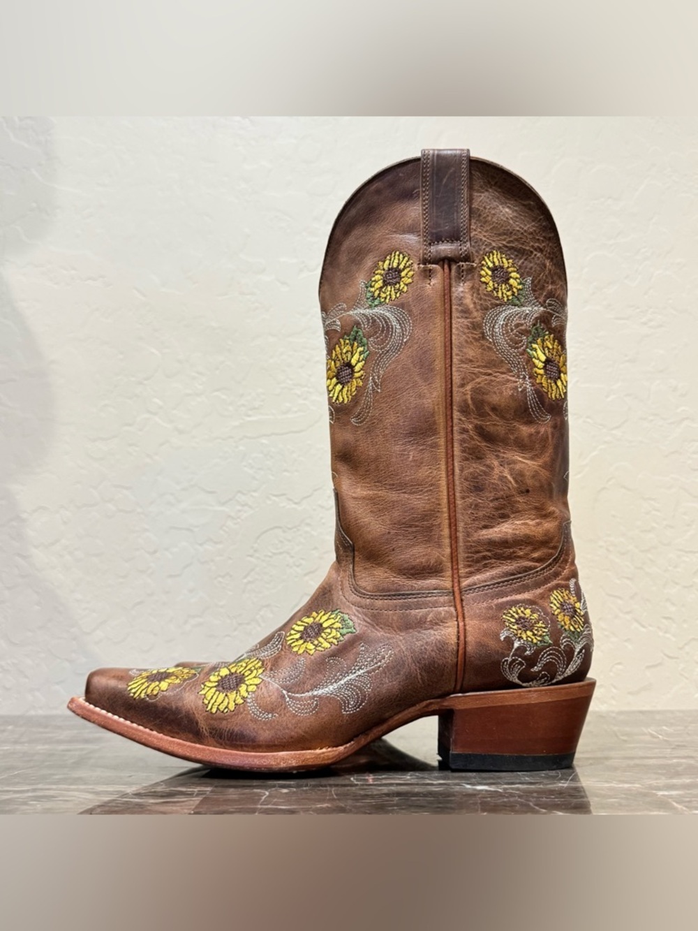 Shyanne Jolyn Sunflower Embroidered Leather Cowboy Boots